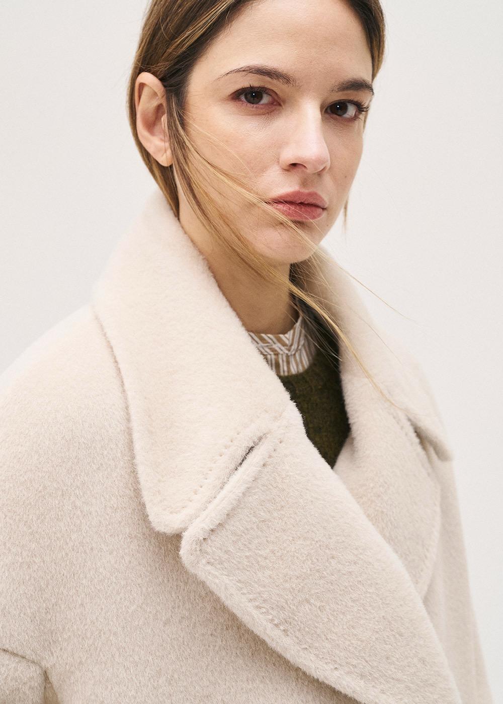 DOPPELREIHIGER CABAN