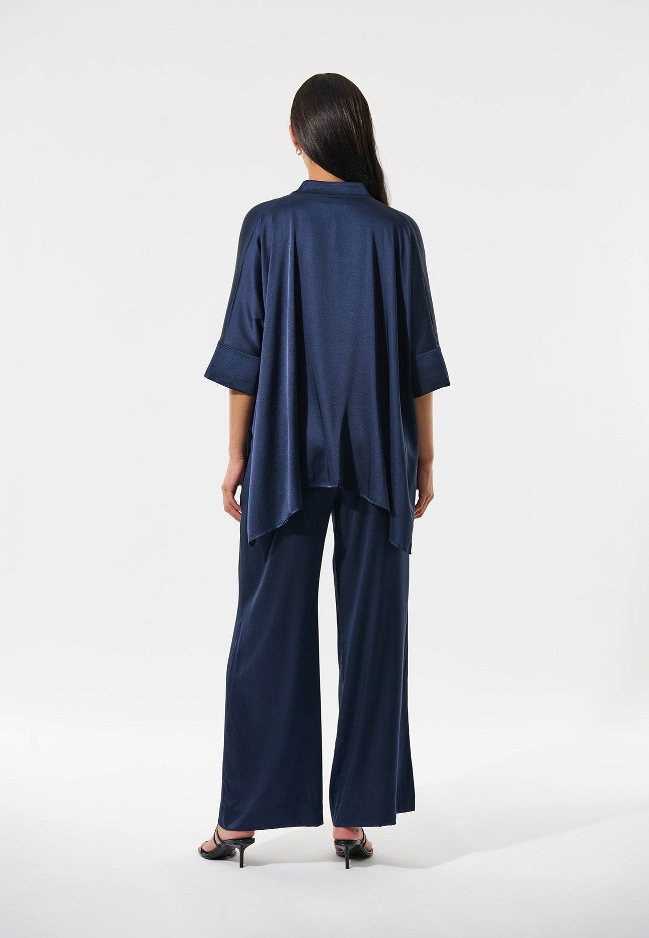 MandyDEA-Blouse with stand collar