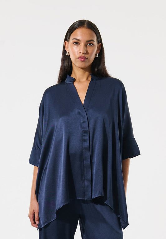 MandyDEA-Blouse with stand collar